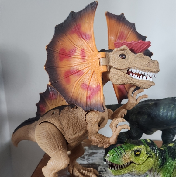 Dinosaur Figurine Lot - Picture 3 of 6